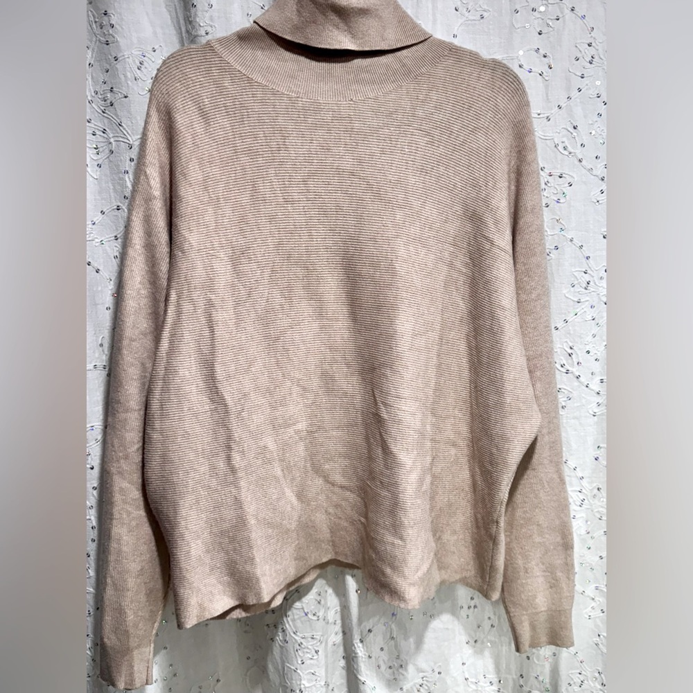 Milano Batwing Sleeve Cowl Neck Sweater | Size Large